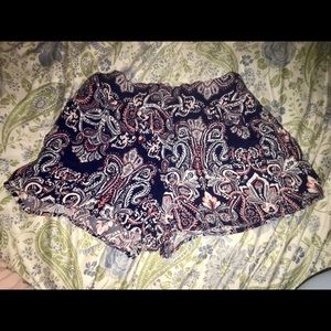 Flowy pattern shorts